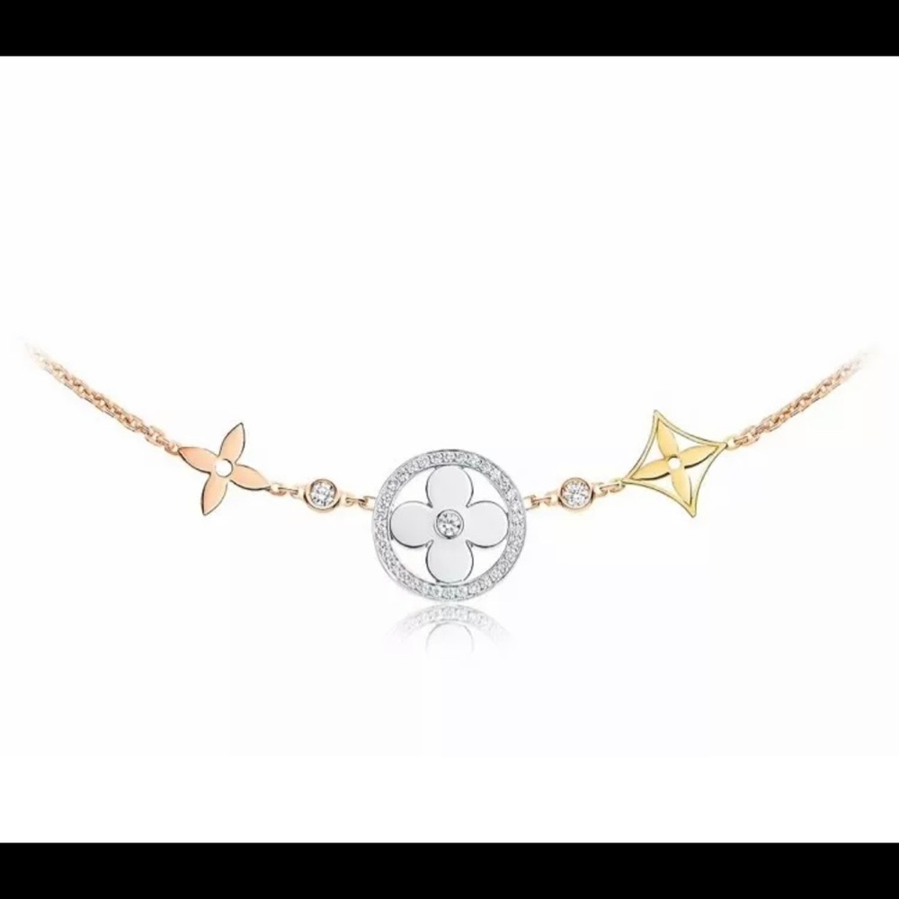 Louis Vuitton flower diamond necklace